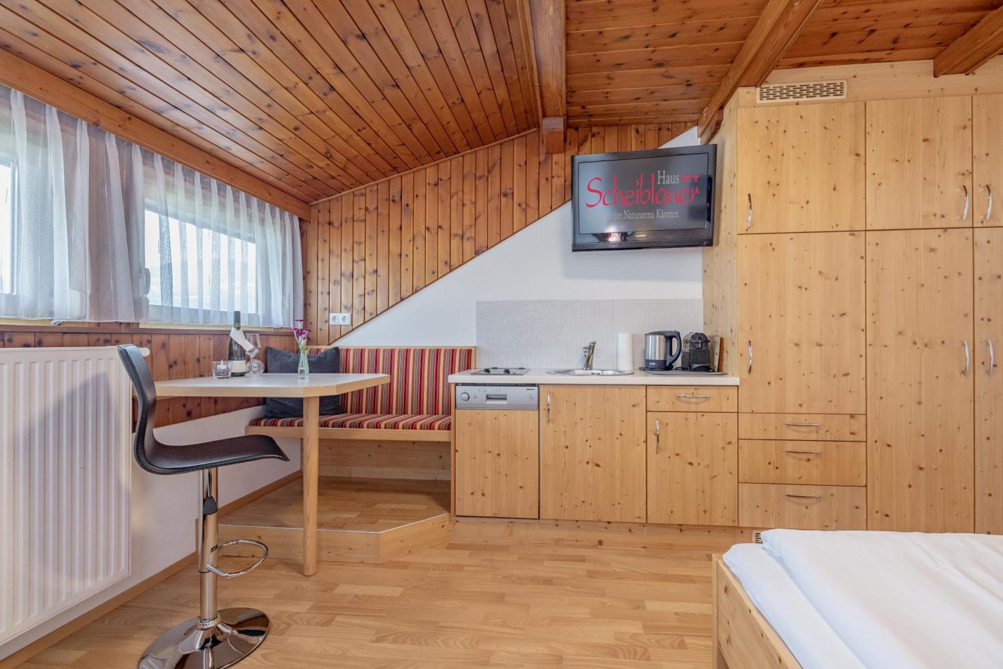Haus Scheiblauer Holiday home Tropolach